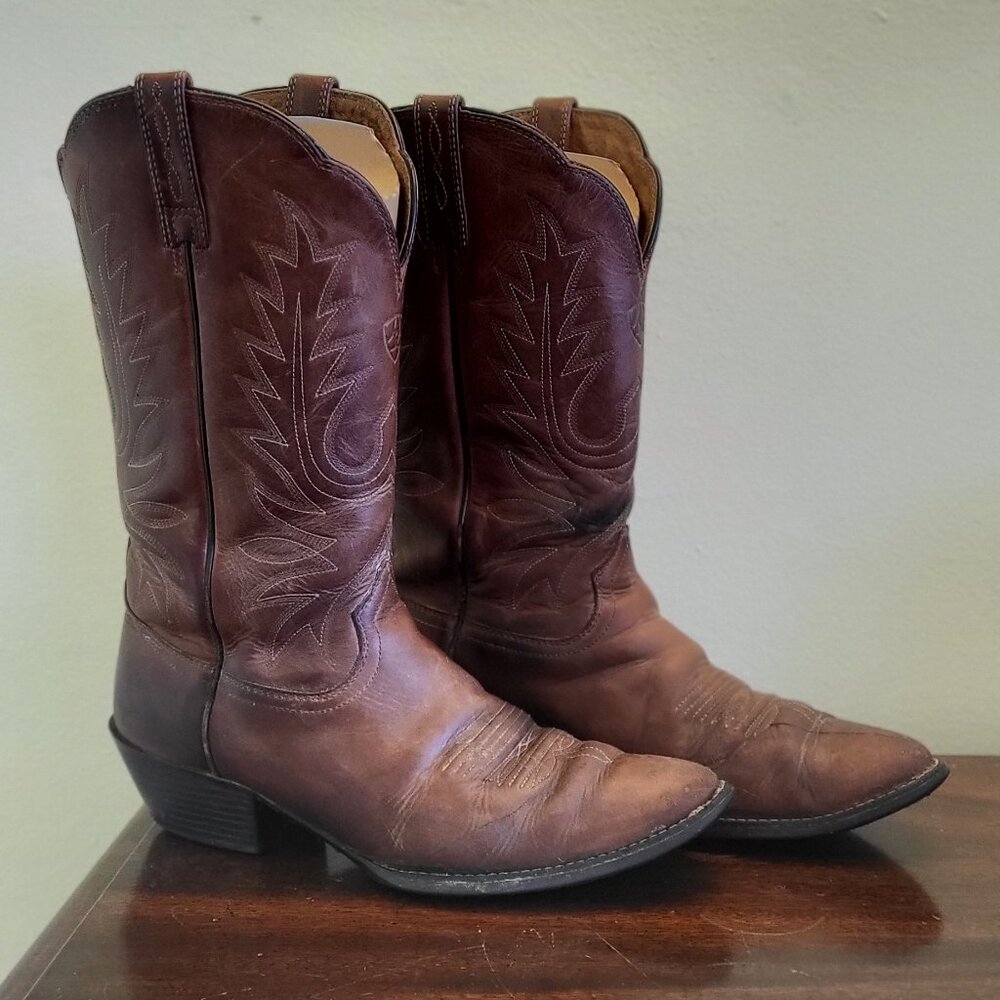 Ariat brown cowboy boots
